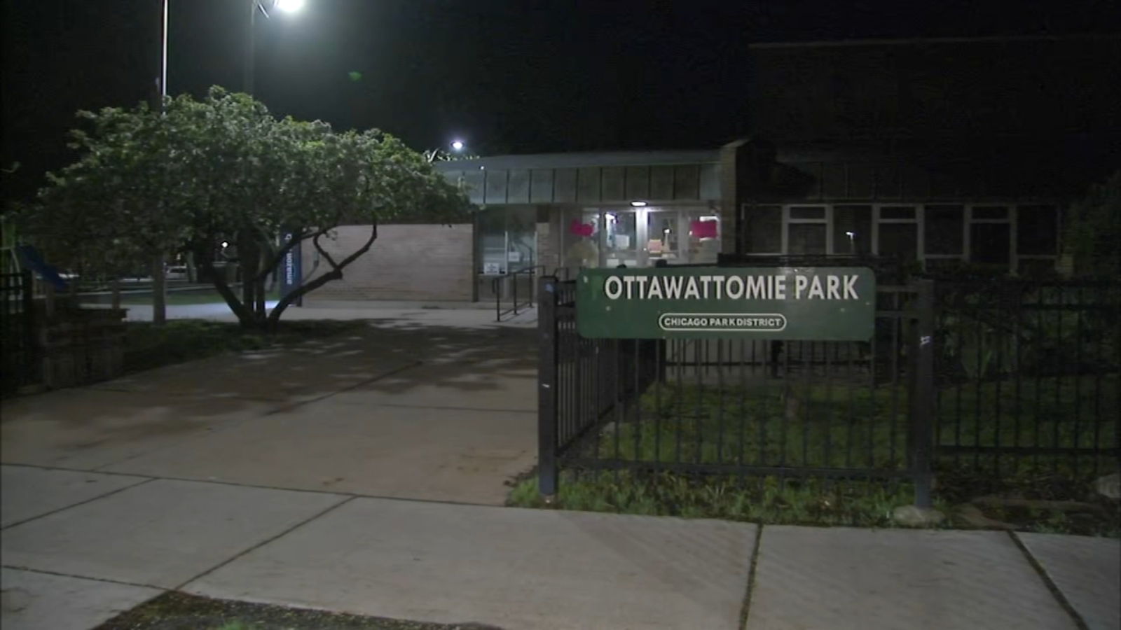 Chicago police issues alert for child luring attempt at North Side park