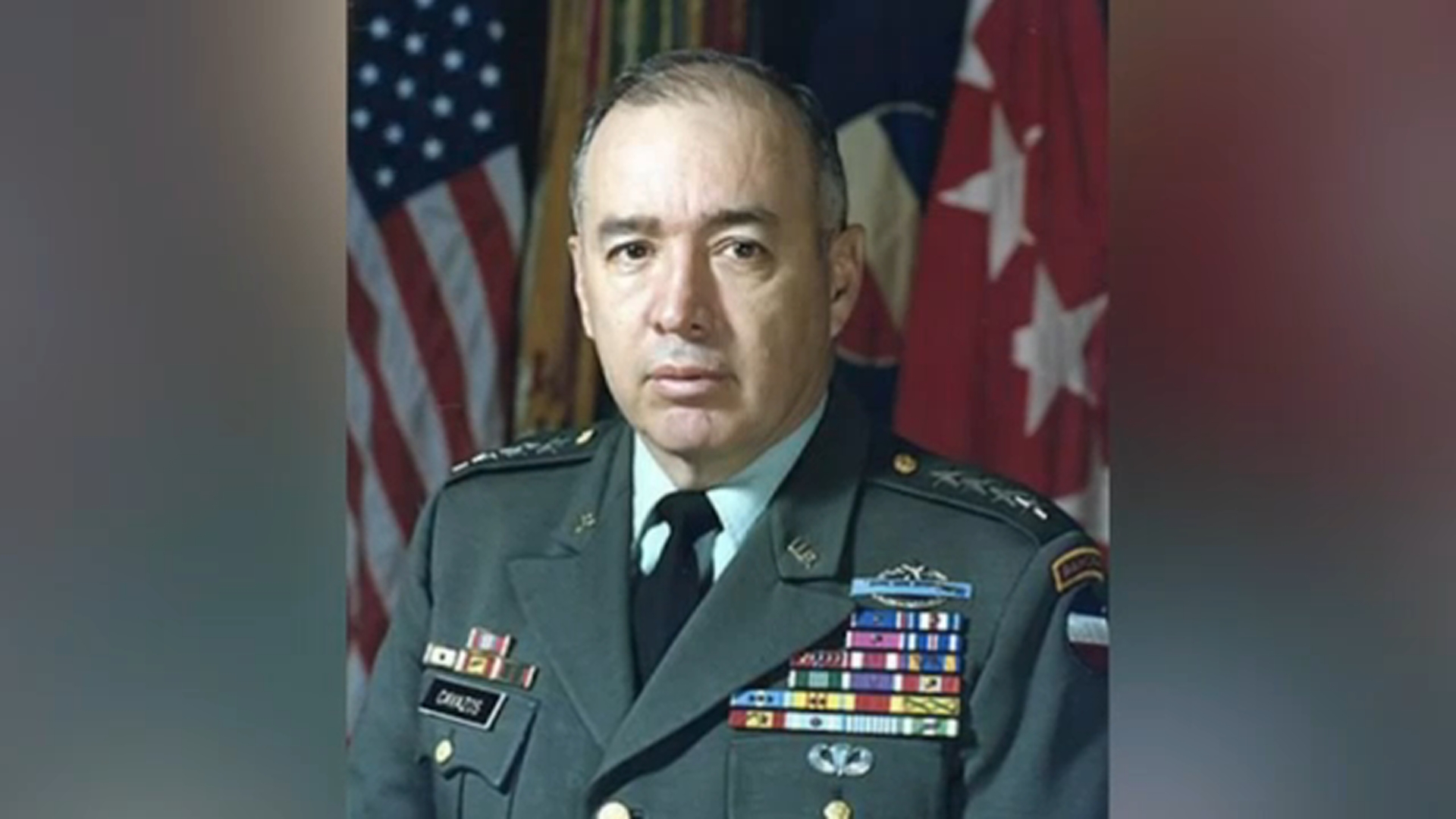 Renombran el atribulado Fort Hood en honor al primer general hispano