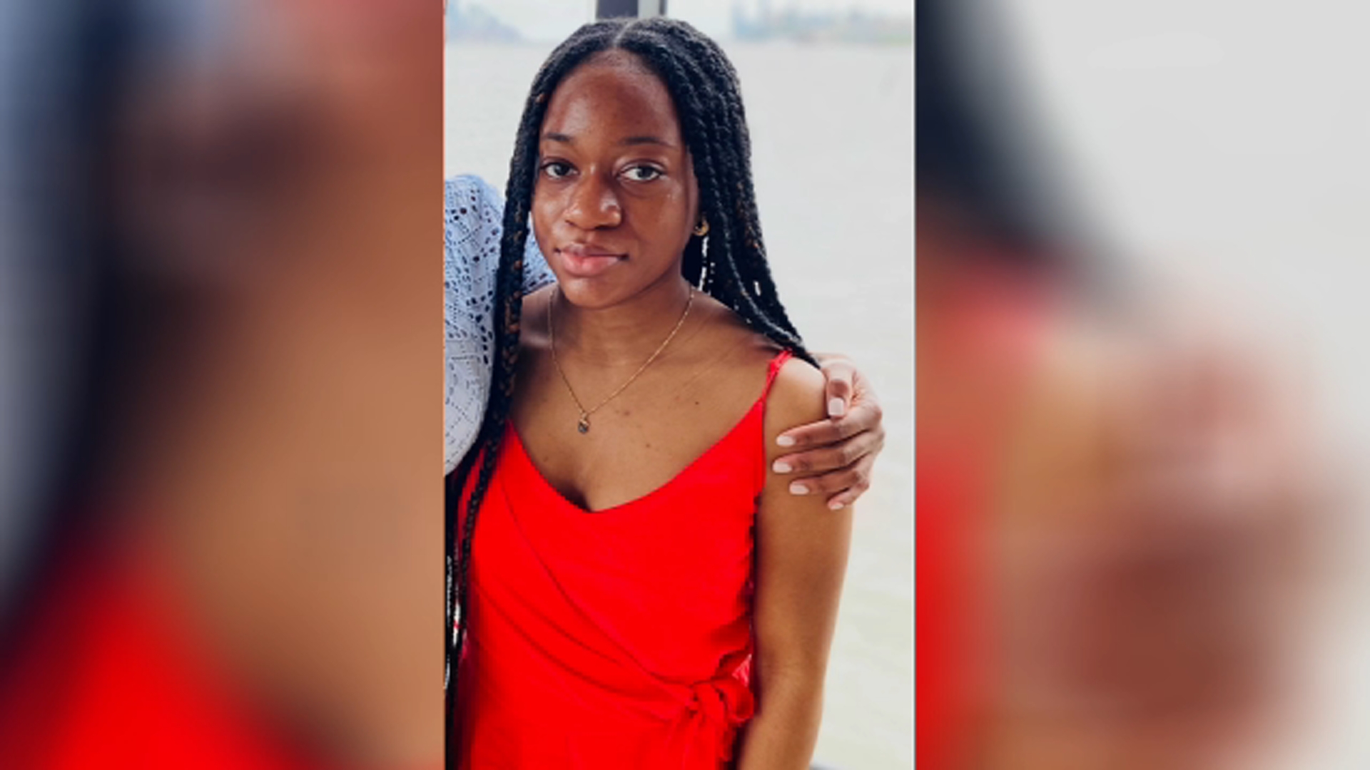 Teen girl shot in head in Queens