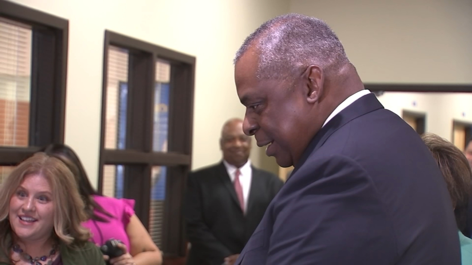 Exclusive: Defense Secretary Lloyd Austin III visits Fort Bragg, talks to ABC11 ahead of Fayetteville State's commencement - Vimarsana News