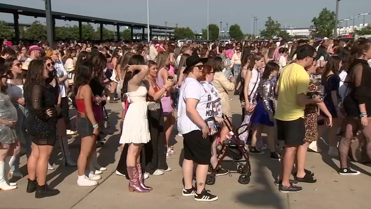 'Swifties' pack the Linc for the much-anticipated Eras Tour
