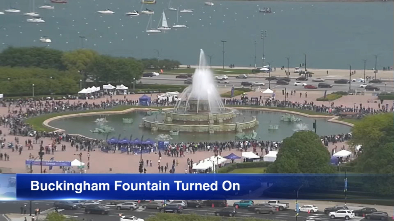 Chicago's Buckingham Fountain roars back to life for summer