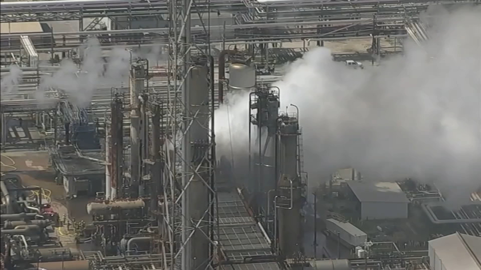 Marathon Petroleum fire: Worker dies when Texas City/Galveston Bay