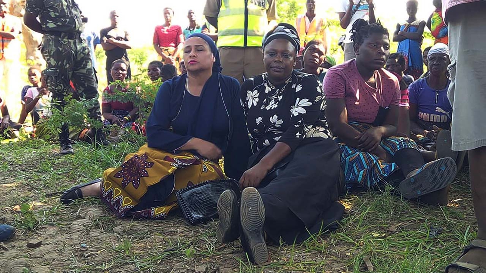 Hippopotamus capsizes canoe in Malawi, child dead, 23 missing after - Vimarsana News