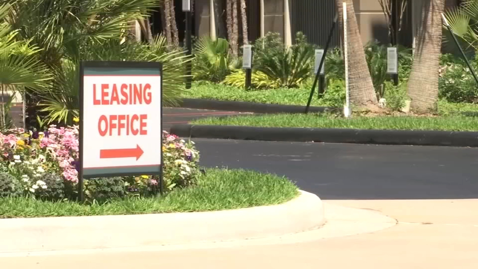 Texas rent relief program Many tenants' applications are under review