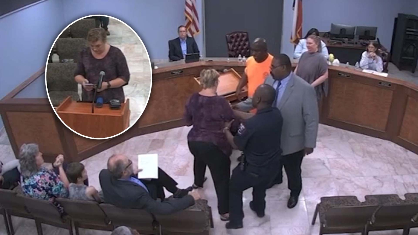 Brookshire Mayor Darrell Branch under criminal investigation after removing woman during public comment period in council meeting - Vimarsana News