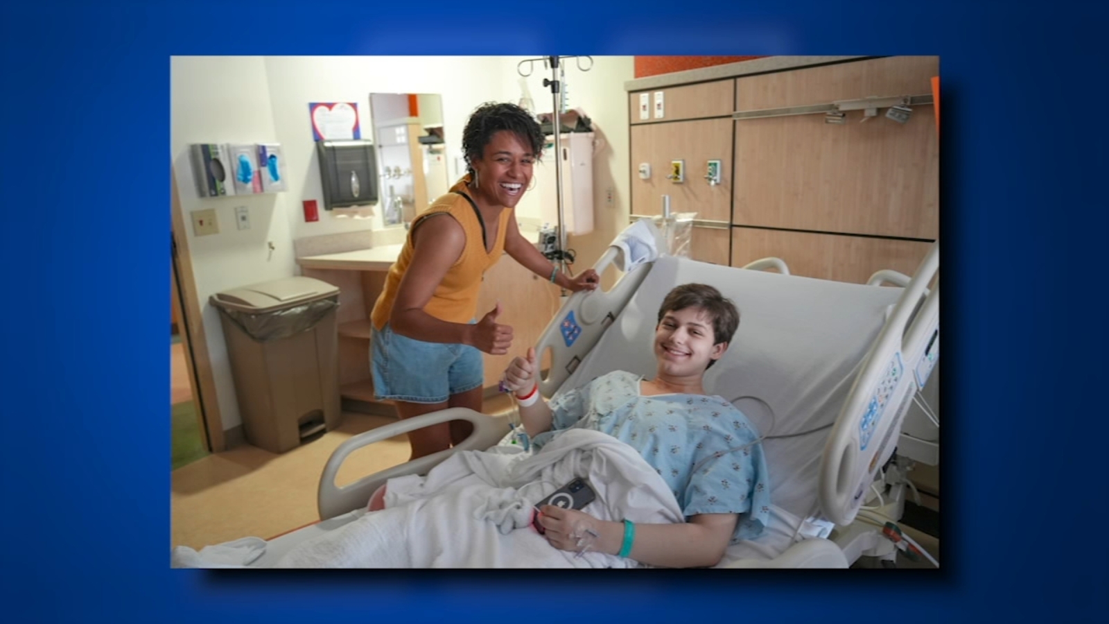 Raleigh native, award-winning actress Ariana DeBose brings joy to children at WakeMed hospital - Vimarsana News