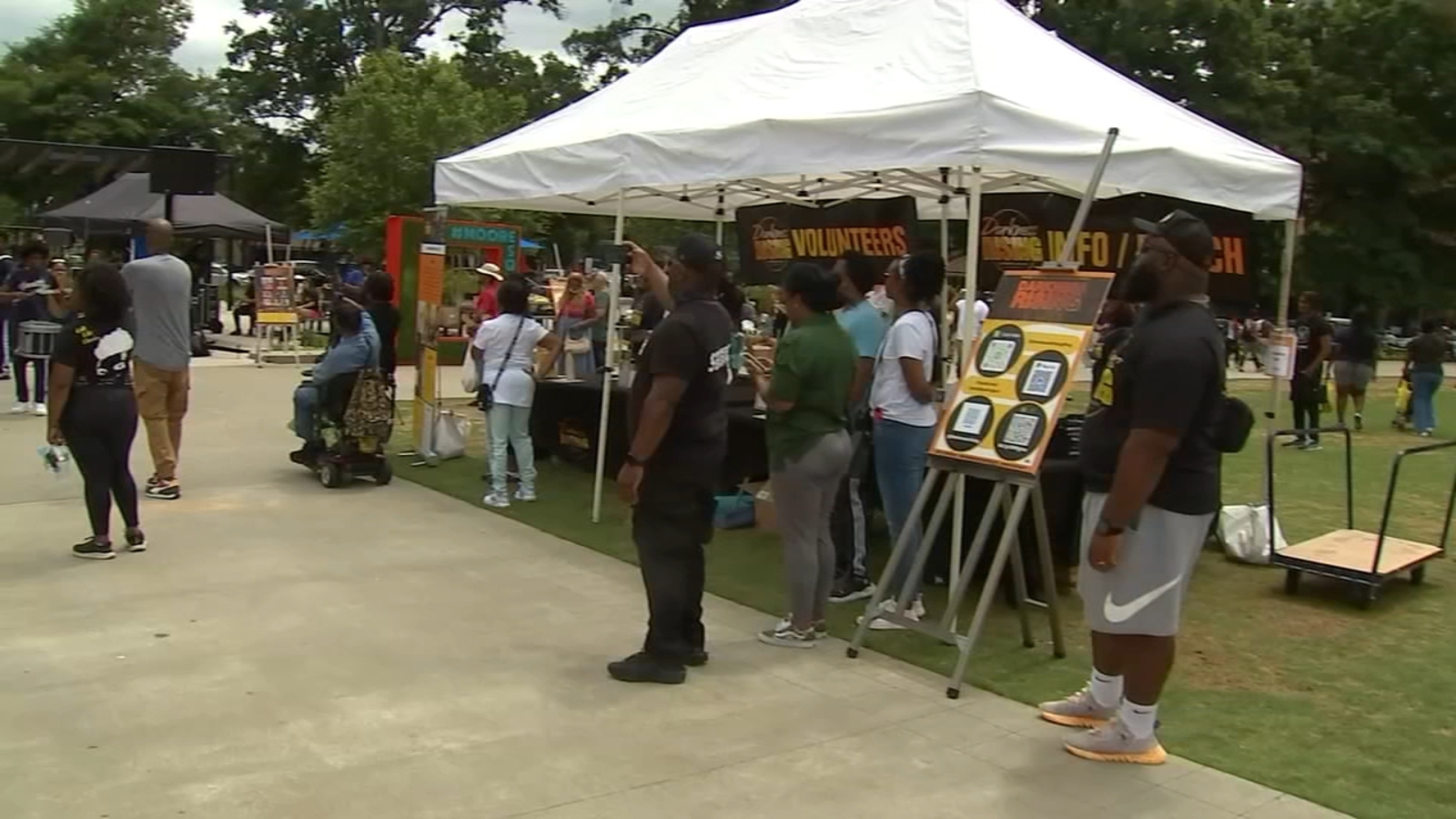 Local mental health organization Darkness Rising reaches out during Raleigh's Artsplosure - Vimarsana News