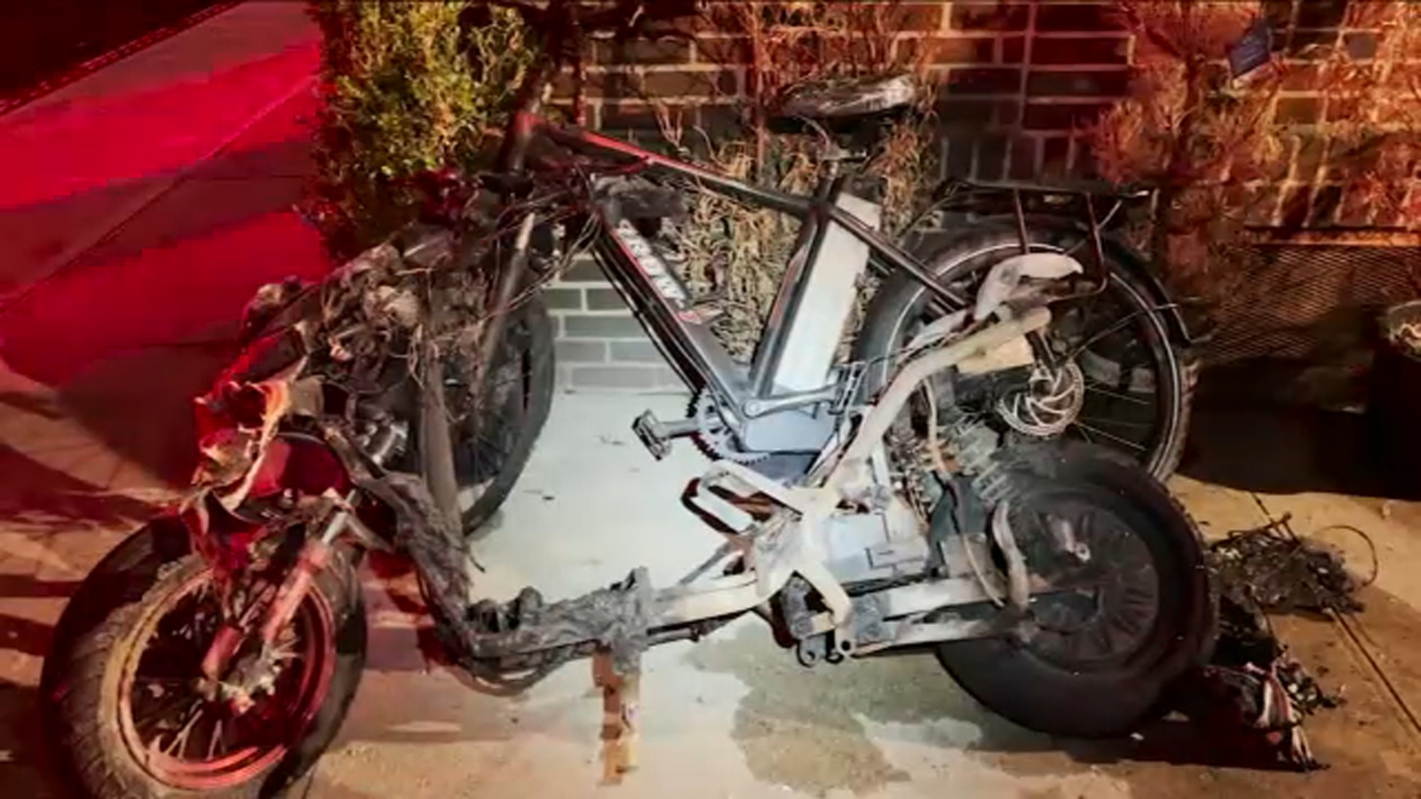6 hurt in East New York, Brooklyn fire, e-bikes may be to blame - Vimarsana News