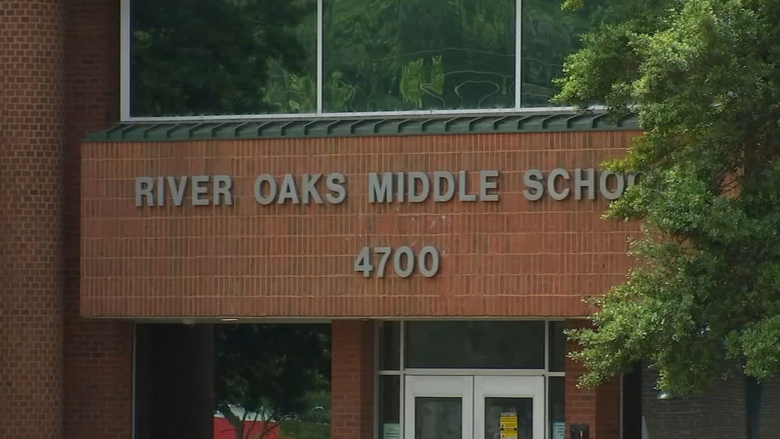 River Oaks Middle School on Code Yellow lockdown after report of student with weapon, students safe - Vimarsana News