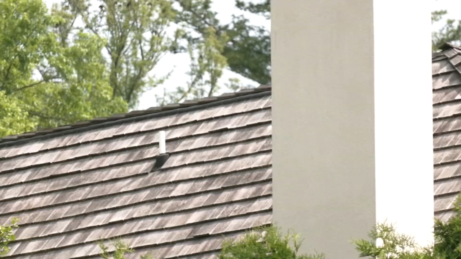 Burglars scaled homes on Main Line to break in, police say - Vimarsana News