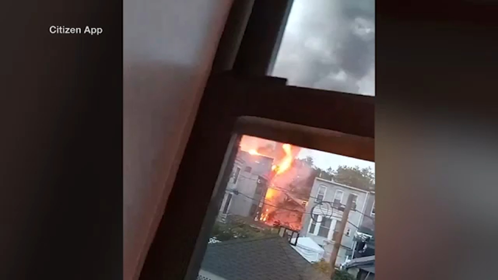 Vacant brownstone in Crown Heights, Brooklyn engulfed in flames; no injuries reported - Vimarsana News