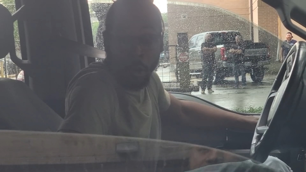 Suspect who pulled gun on man recording him blocking traffic bonds out