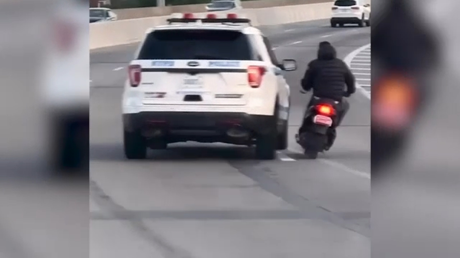 Caught on video: NYPD cruiser forces scooter off Whitestone Expresway in Queens - Vimarsana News