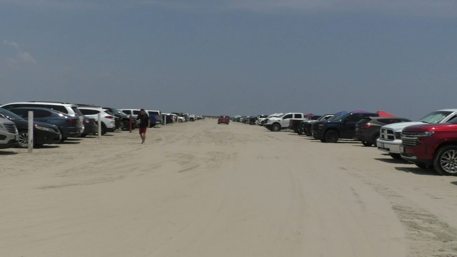Galveston not putting beach closure into effect just yet, still must