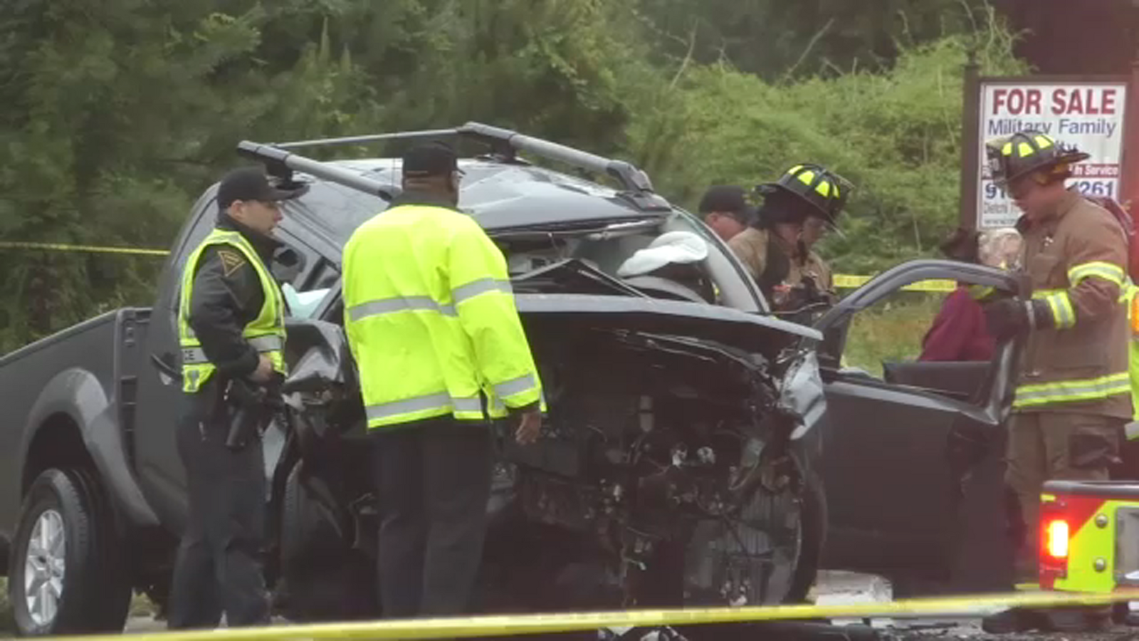 Road closed in Fayetteville following serious crash, police