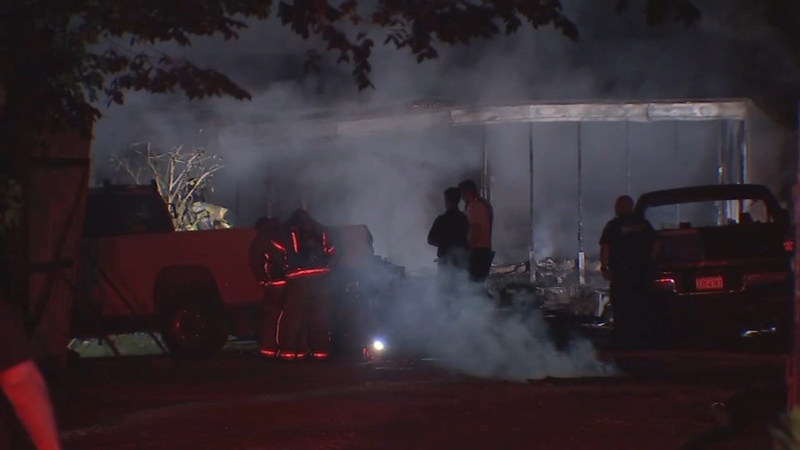 2 men dead, 1 critically injured in mobile home fire on Killough Street in northwest Harris County - Vimarsana News
