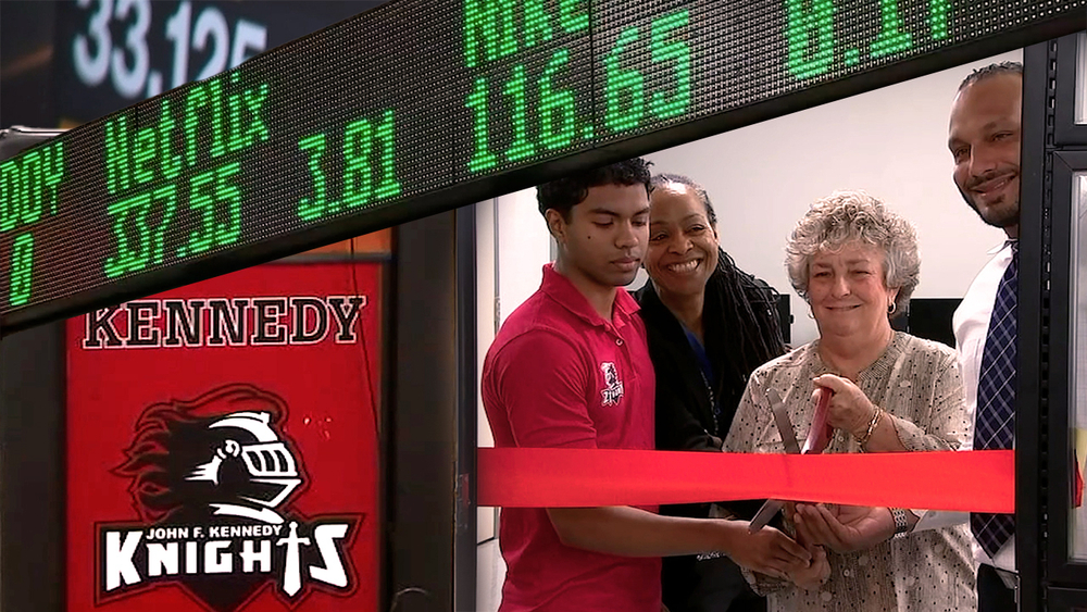 Students take stock of their fiscal futures with new finance lab