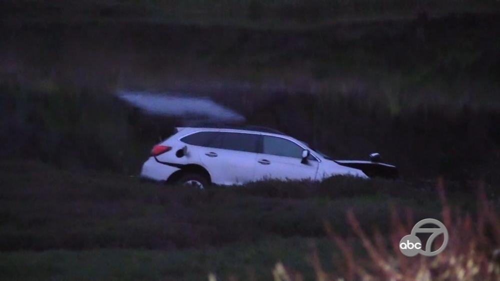 2 dead, cars submerged after crash in San Mateo County: CHP