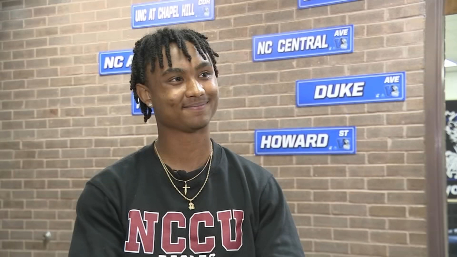 Fayetteville student-athlete racks up $3 million in scholarship offers - Vimarsana News