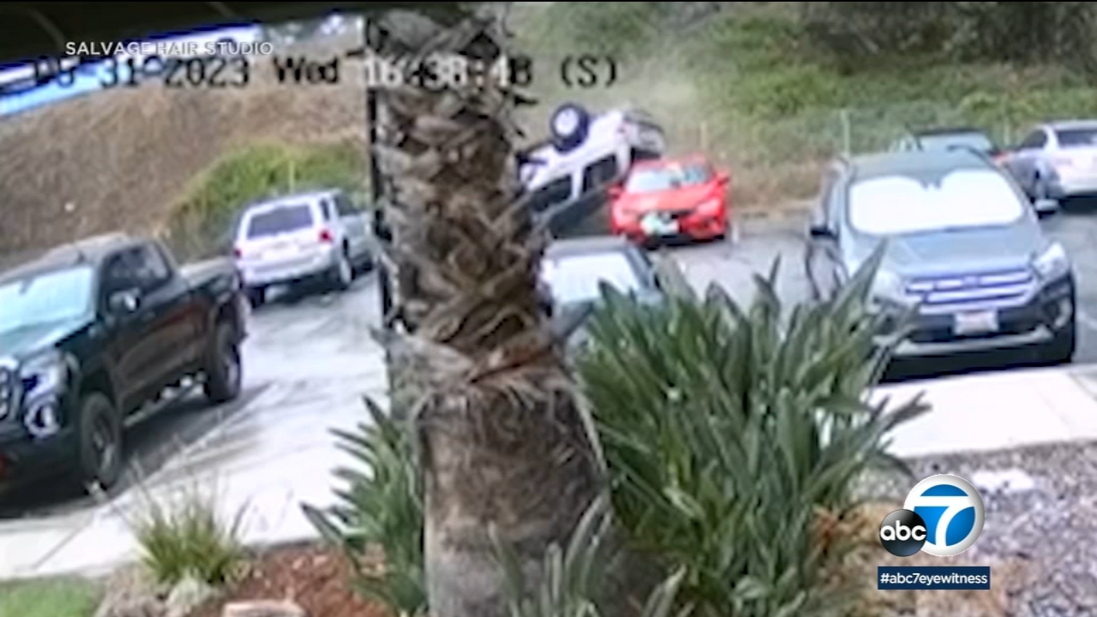 Onramp on 57 Freeway in San Dimas leading to dangerous rollover crashes; residents call on Caltrans to possibly add guardrails - Vimarsana News