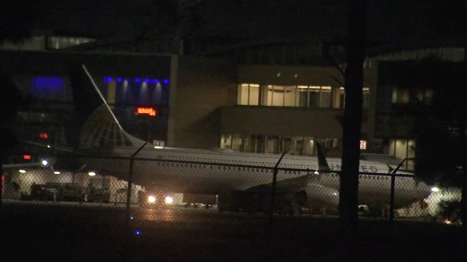 Houston Intercontinental Airport security breach: Woman arrested after trespassing on runway at IAH, officials say - Vimarsana News