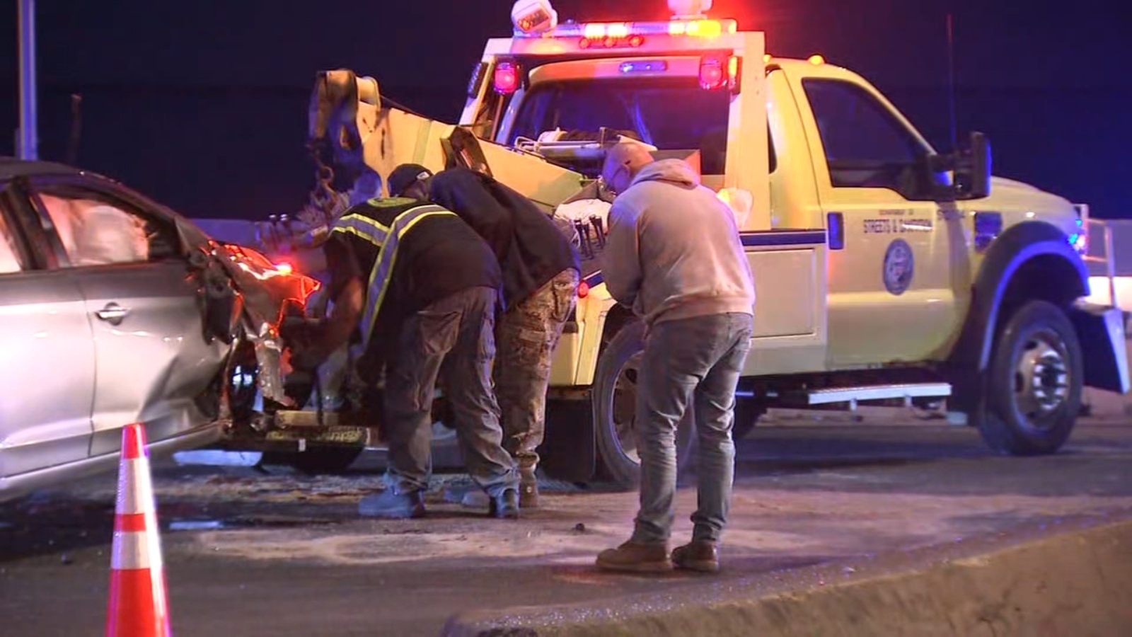 2 injured in Streeterville crash suspect wanted for hitandrun Chicago police