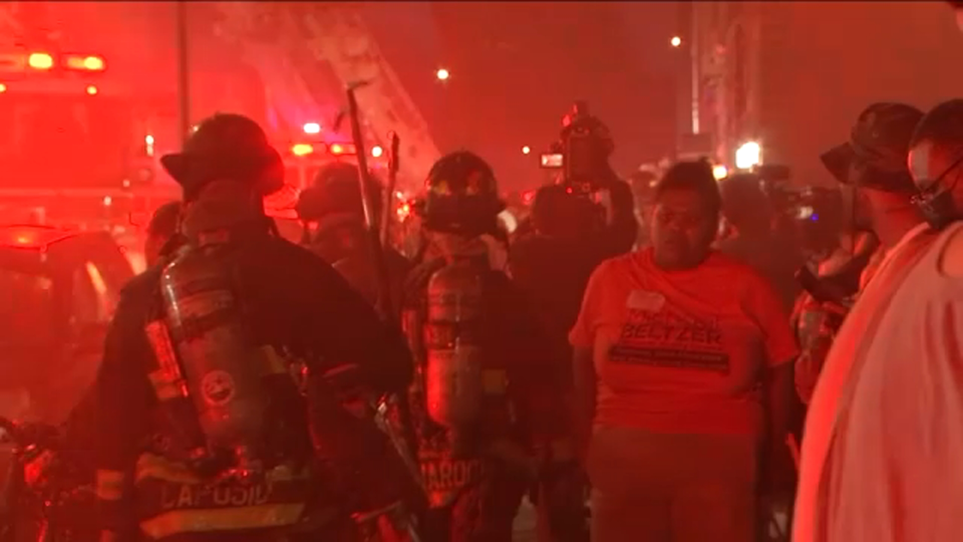 5 hurt, including 1 firefighter, in massive Bronx apartment fire - Vimarsana News