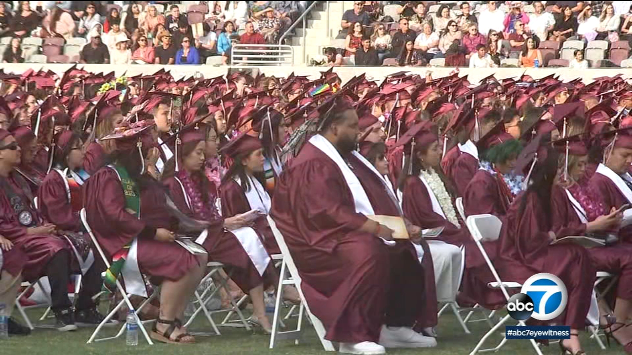 Formerly homeless SoCal mom turns life around, earns college degree