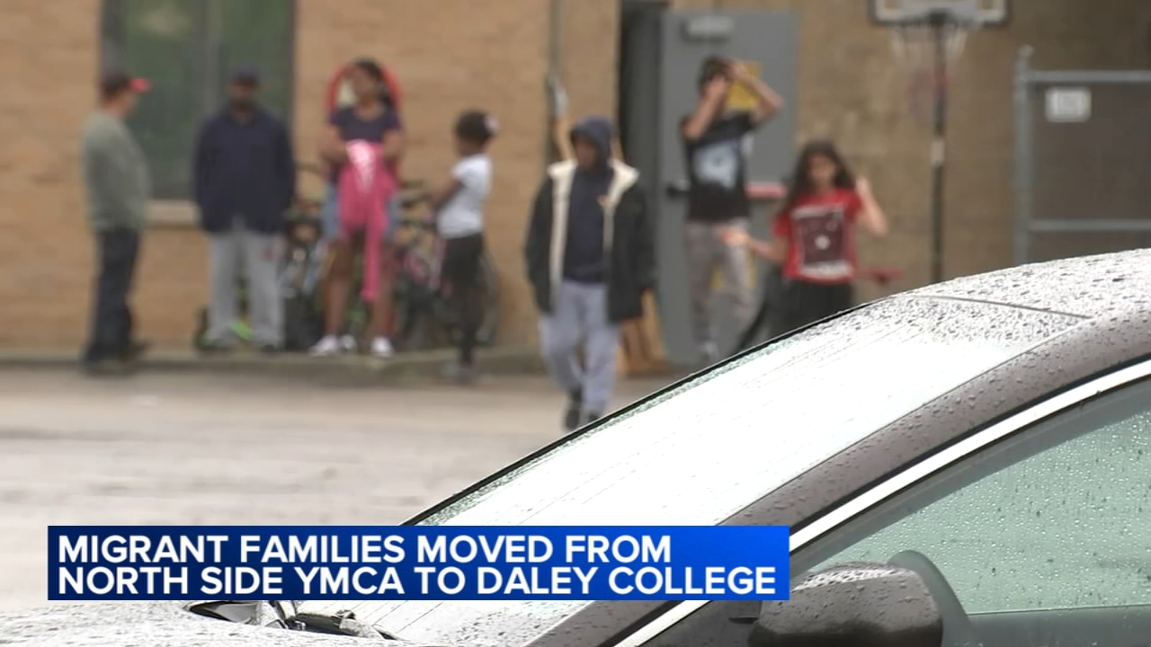 Migrants move to Daley College following postponements