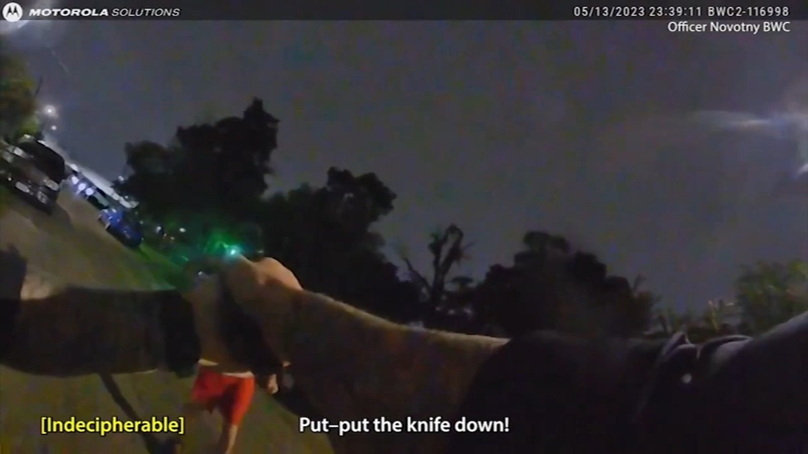 Houston police shooting: Bodycam video shows moments man allegedly holding knife, threatening grad partygoers, killed by officers - Vimarsana News