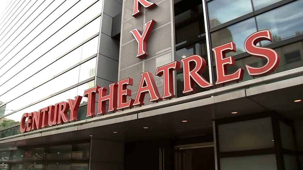 Cinemark theater closes at SF Westfield amid nationwide issue: Expert