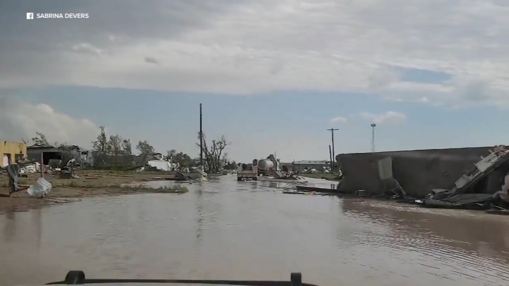 3 dead, about 100 injured in TX tornado amid severe weather in South