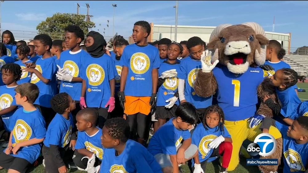 Rams host free football camp for kids in South LA to mark Juneteenth