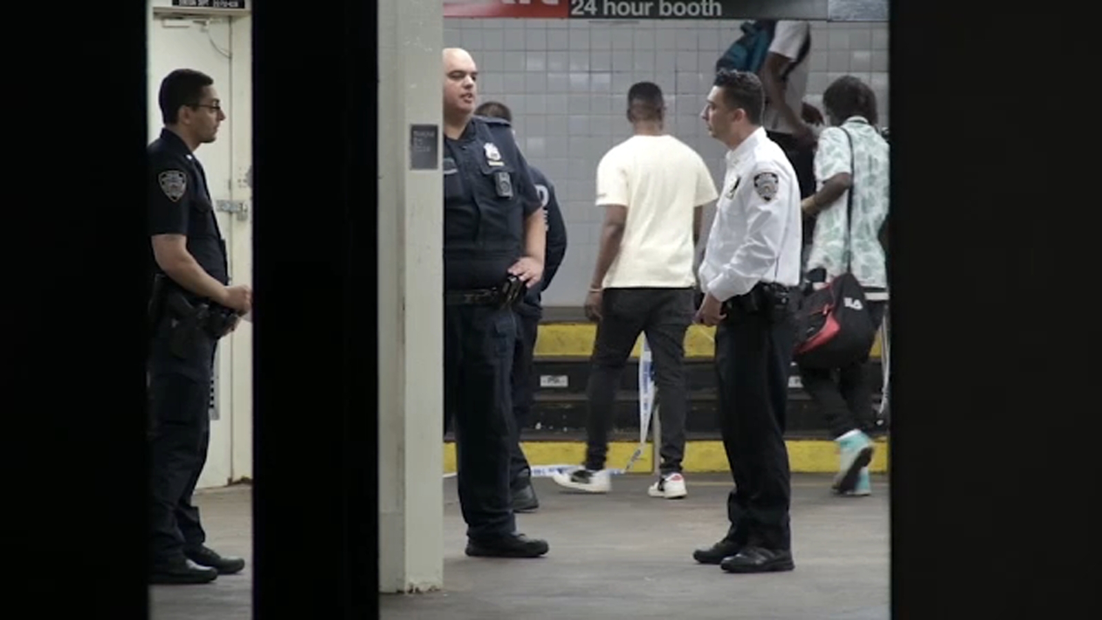 Woman stabbed on southbound A train in BedStuy No arrests made