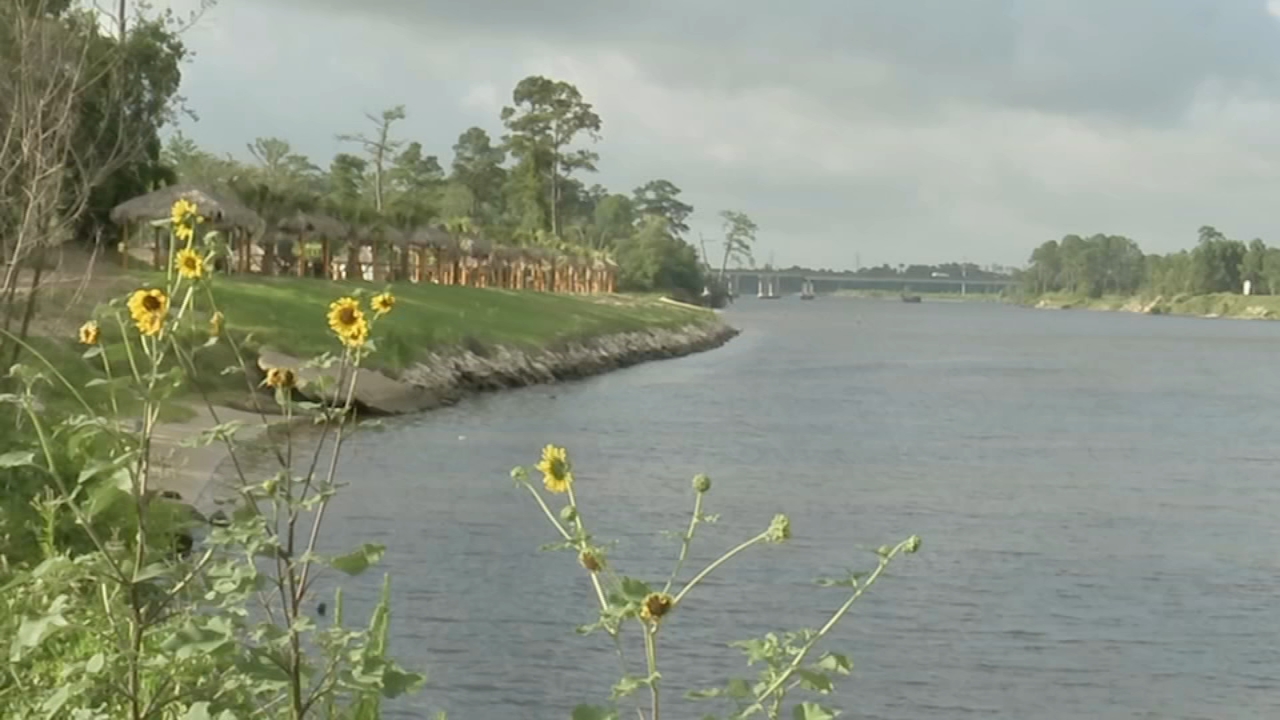 Man drowns while trying to save woman in distress in Crosby