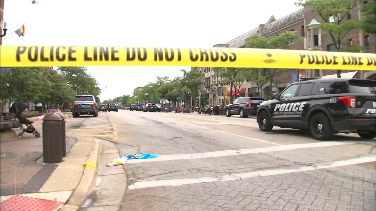 Rare look at FBI's response to Highland Park parade shooting