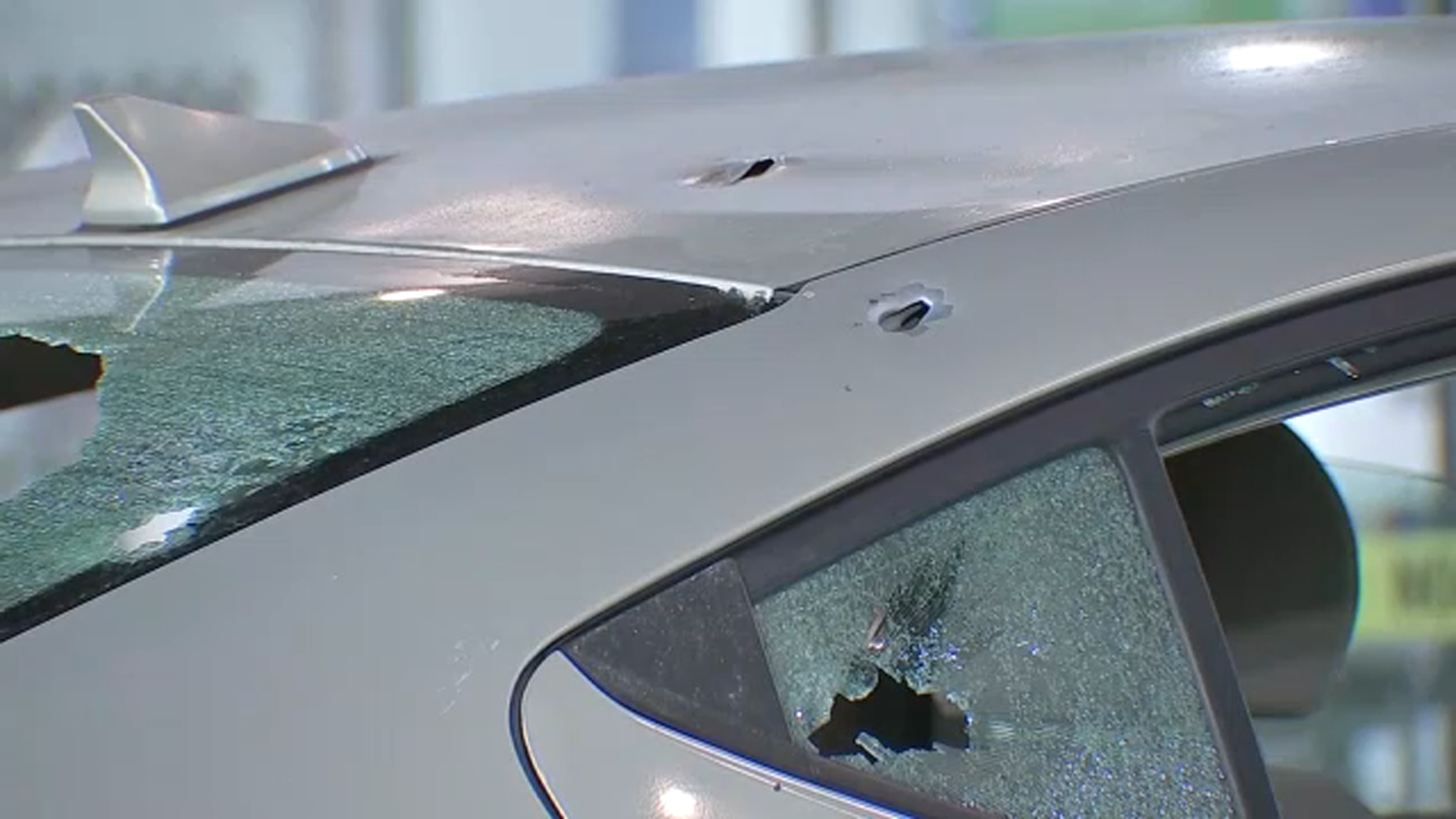 18-year-old charged for shooting woman whose car she broke into: HPD