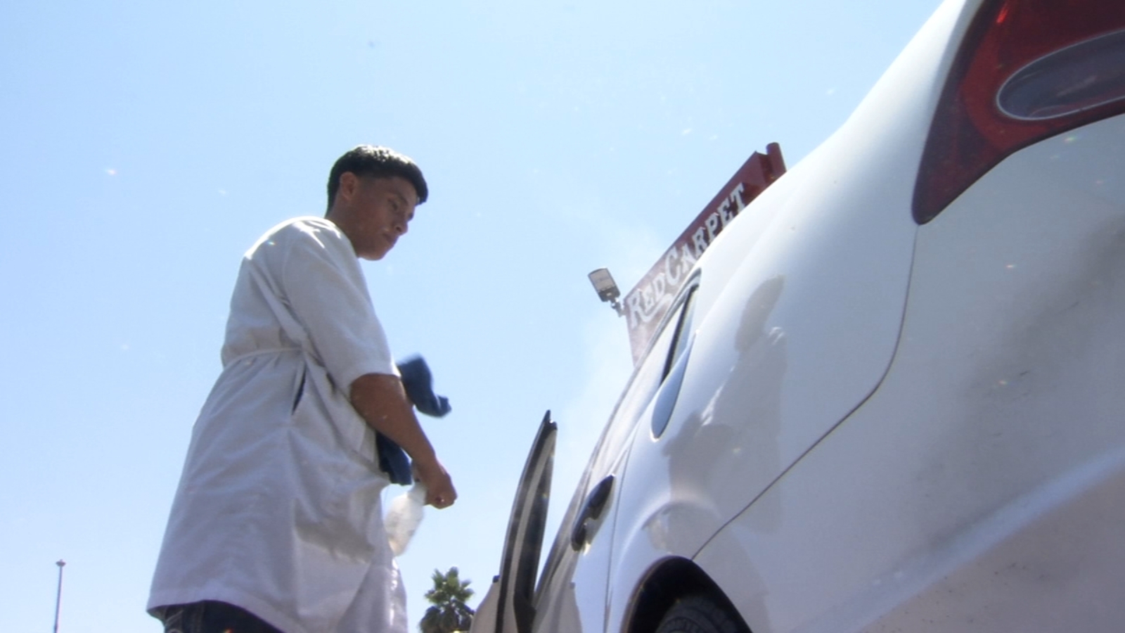 Keeping employees cool as extreme heat reaches Valley Keeping employees cool as extreme heat reaches Valley