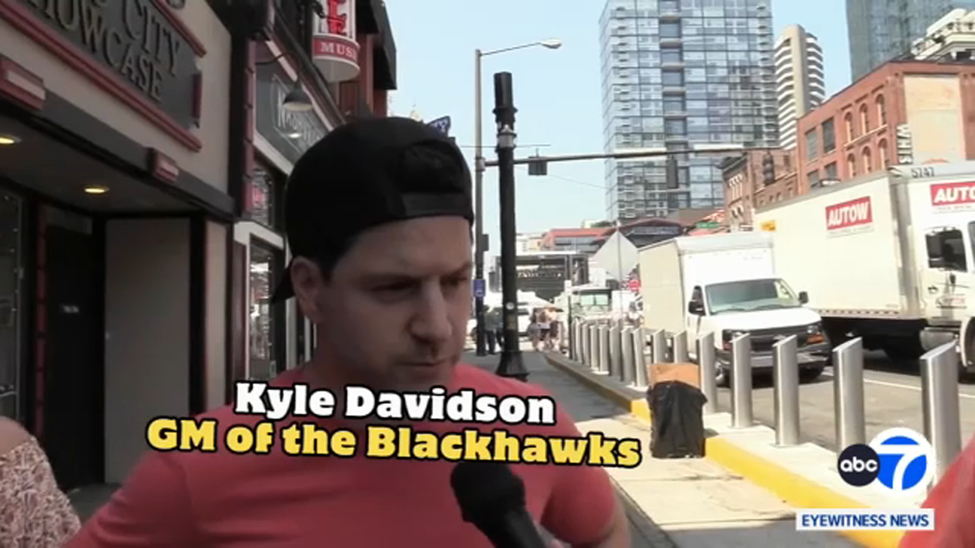 Blackhawks GM gives interview as 'Kyle from Chicago'