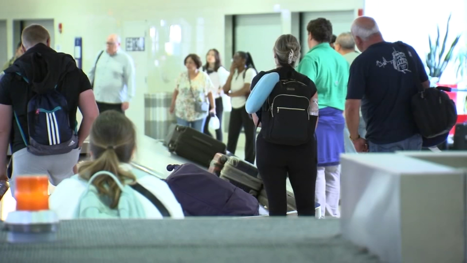 Travelers flood Philadelphia International Airport, roads to get to holiday destinations for Fourth of July according to AAA - Vimarsana News