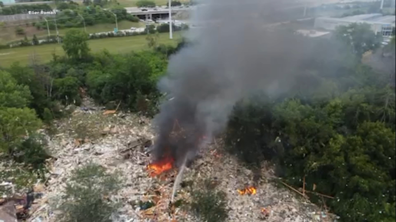 House in Chicago Suburbs Explodes (aftermath footage) ResetEra