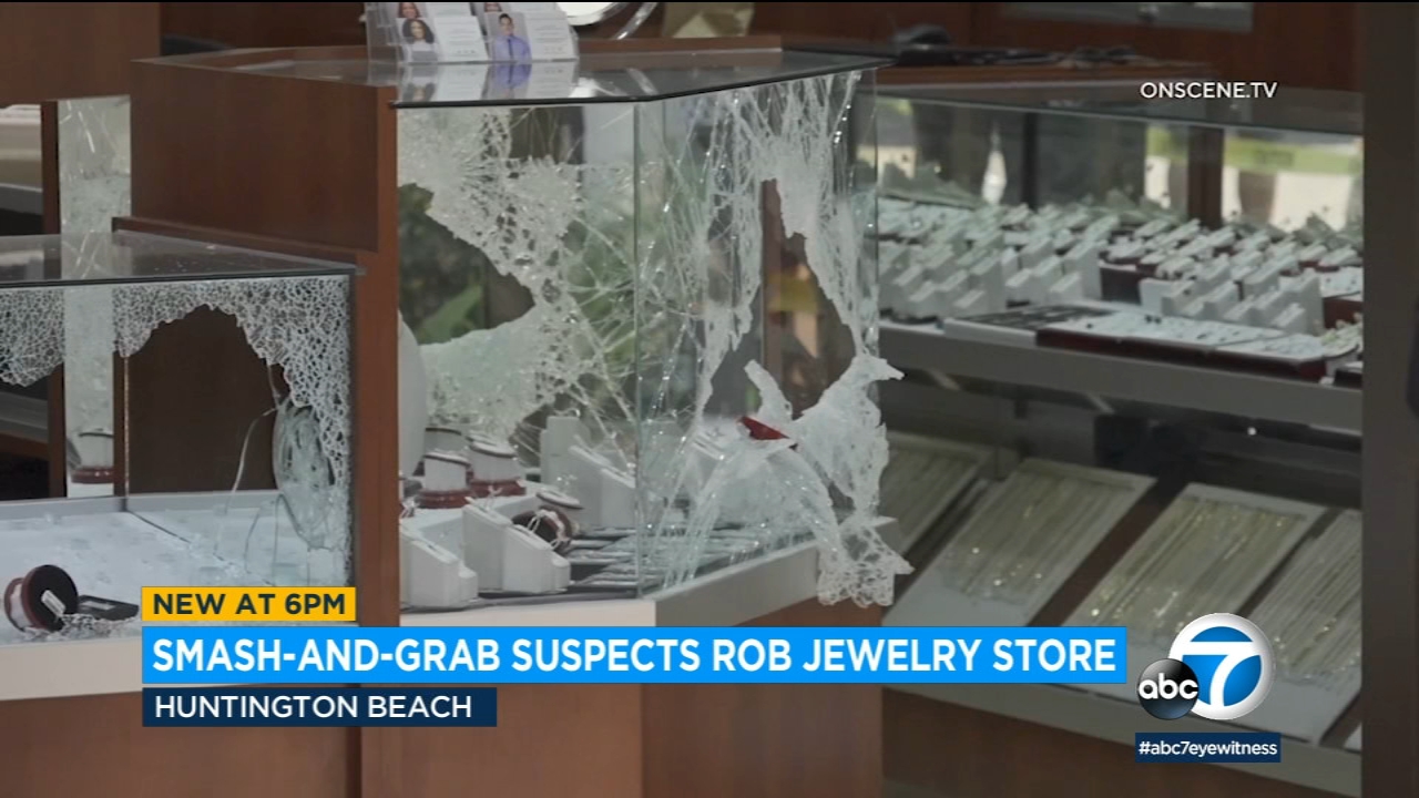 Police searching for 3 suspects in OC jewelry store robbery