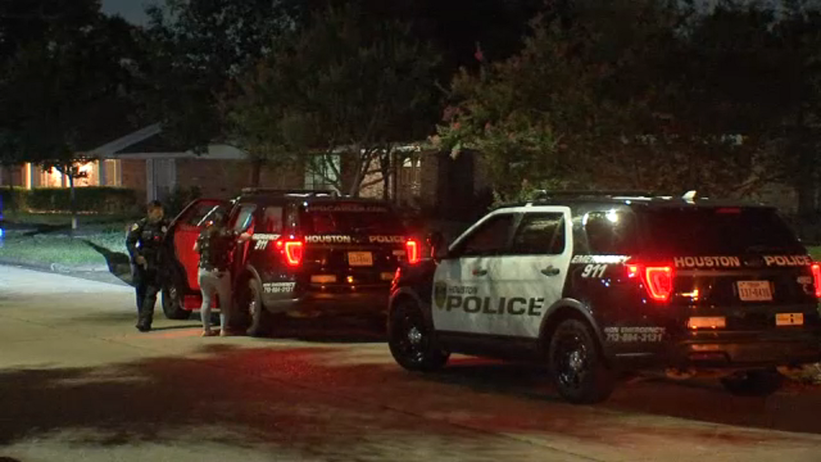 Woman detained after HPD says she shot her father in stomach at their home in north Houston Woman detained after HPD says she shot her father in stomach at their home in north Houston