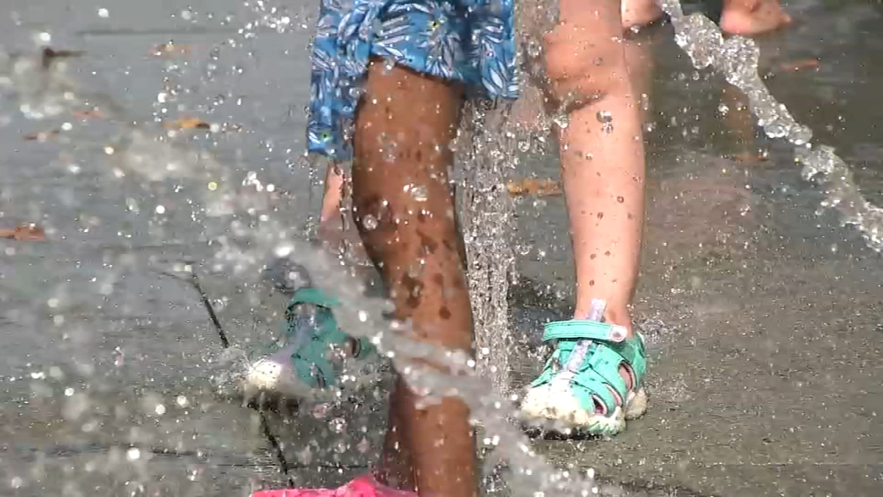 Philly hits a heatwave as people try to stay cool