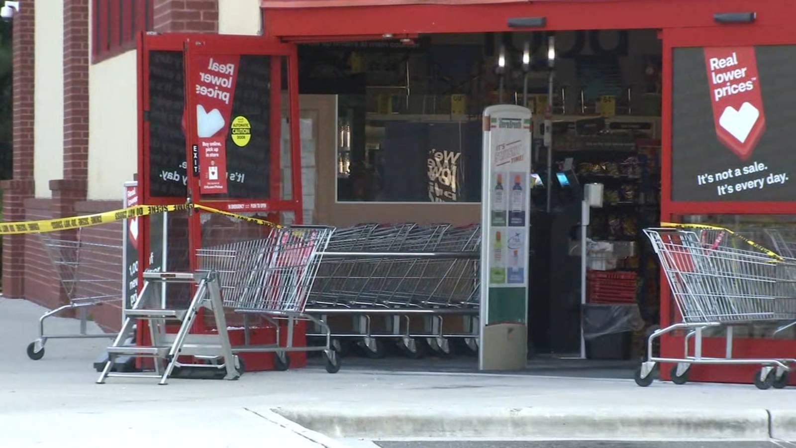 Raleigh CVS burglarized when car crashes into front door Raleigh CVS burglarized when car crashes into front door