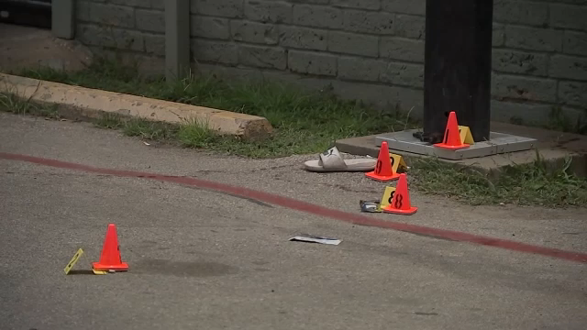 Teenage bystander hurt in deadly, triple shooting, Pasadena police say