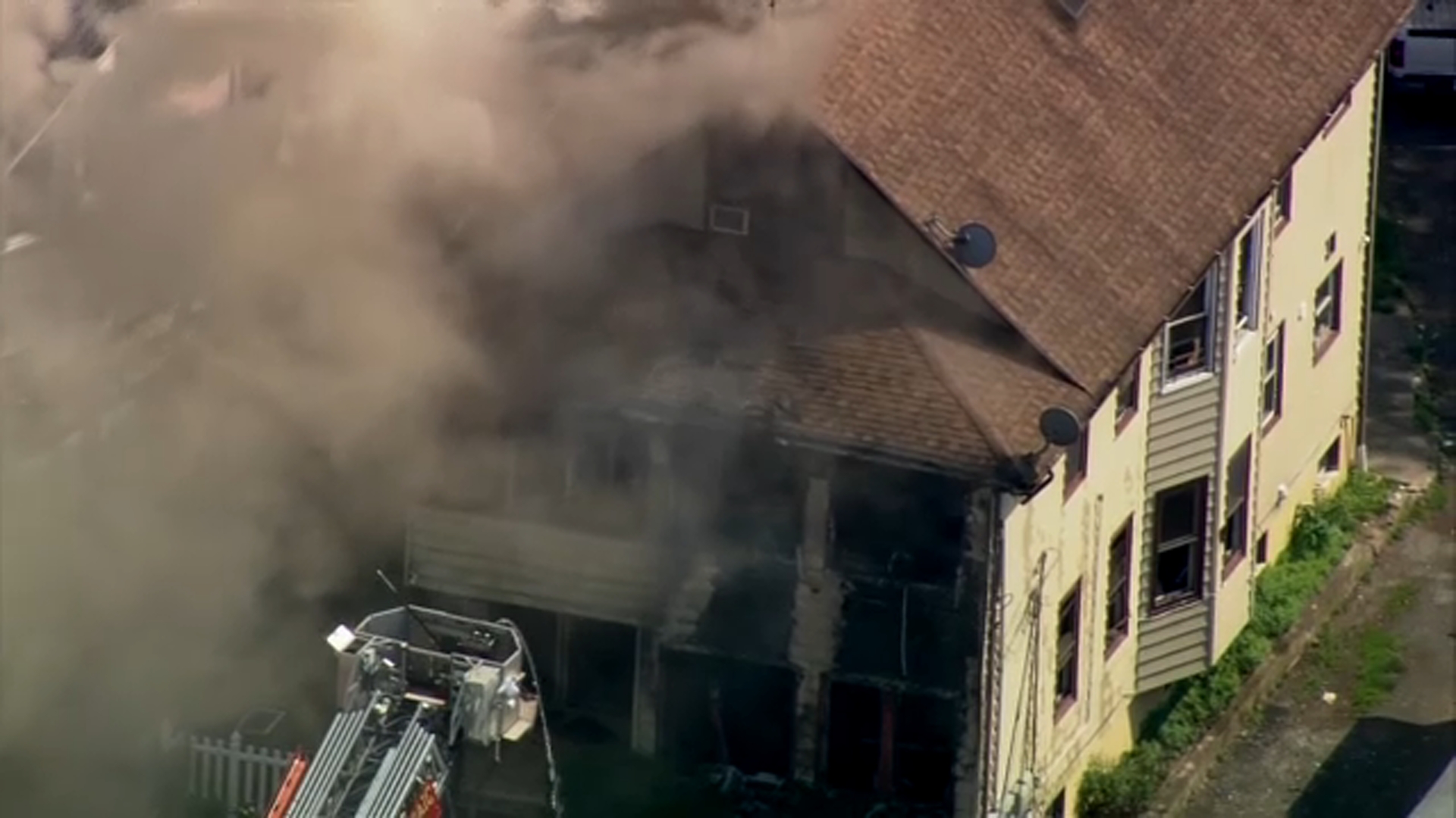 4 firefighters injured battling house fire in Passaic