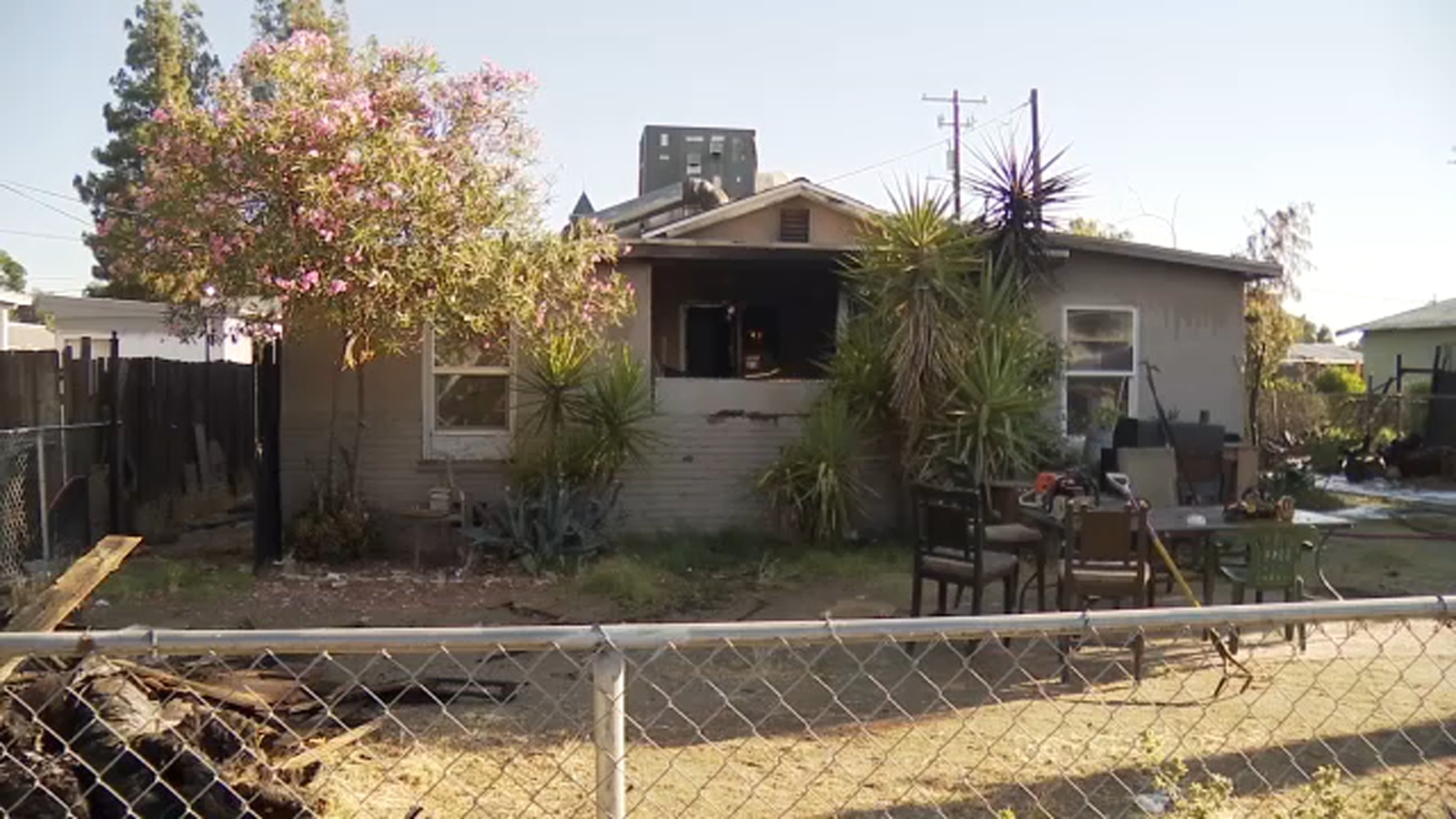 3 people forced from home by early-morning fire in east central Fresno ...