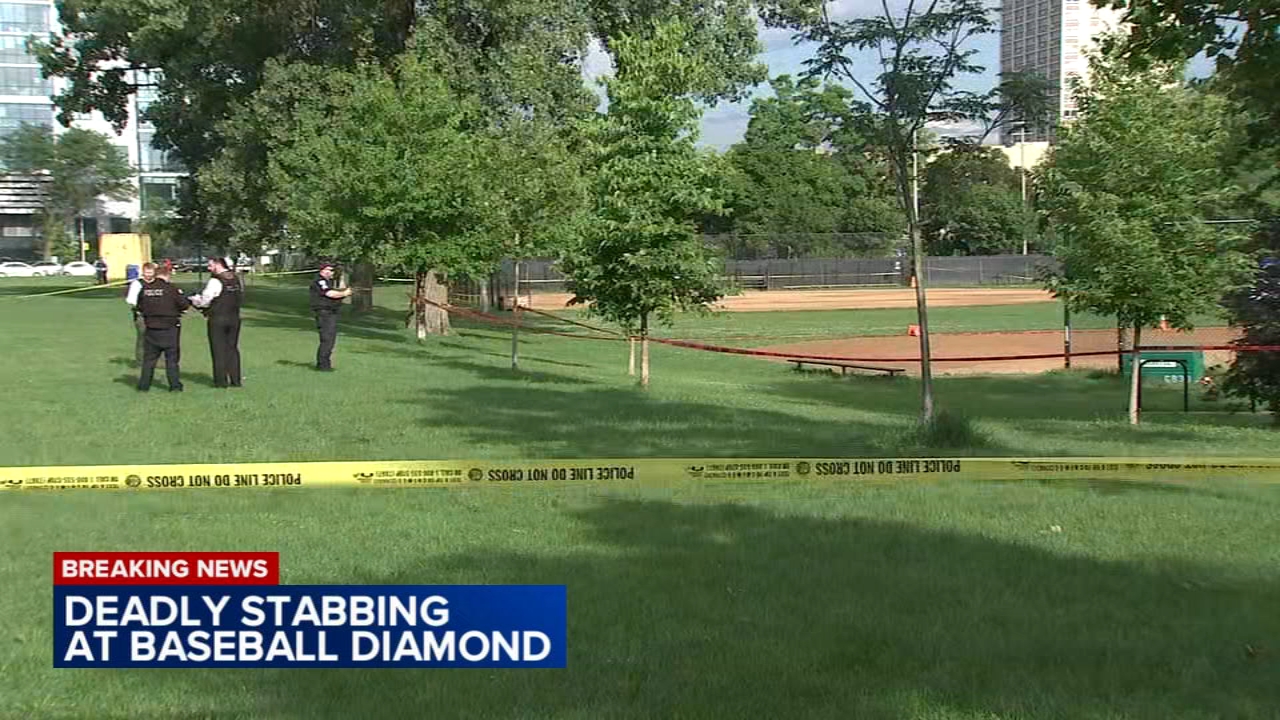 Man found stabbed to death at North Side baseball field: CPD